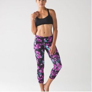 LULULEMON leggings with mesh zipper pockets Size 4